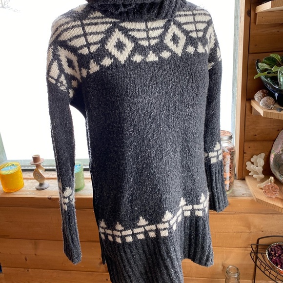 BANANA REPUBLIC Fair Isle WOOL/ALPACA COWL NECK SWEATER - Picture 3 of 7